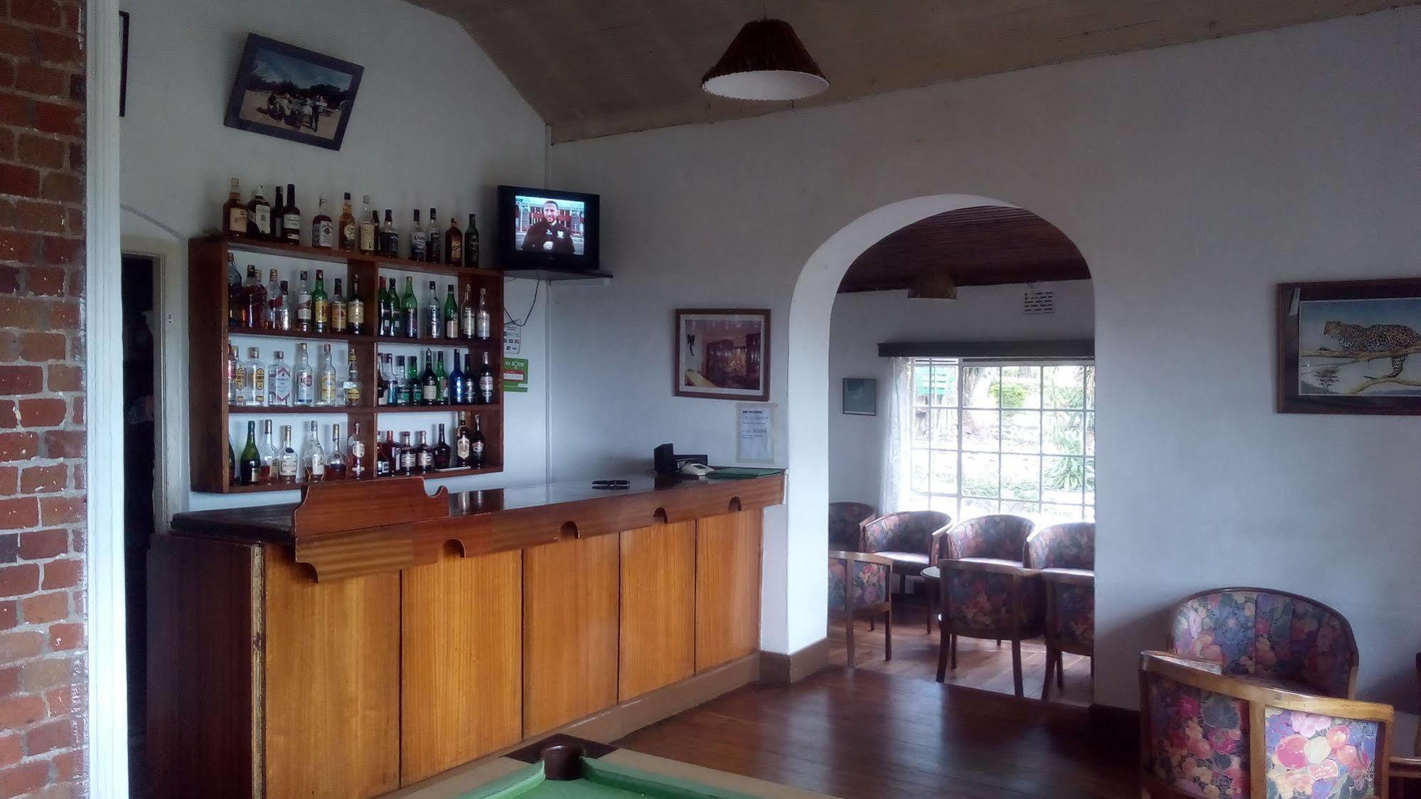 Jacaranda Lake Elementaita Lodge Gilgil Exterior photo